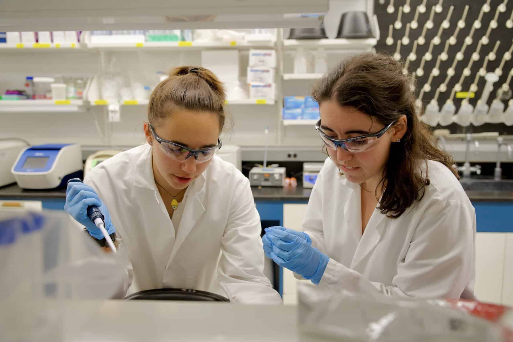 Meet Abby Stathis: Exploring the Microbial World of Plants