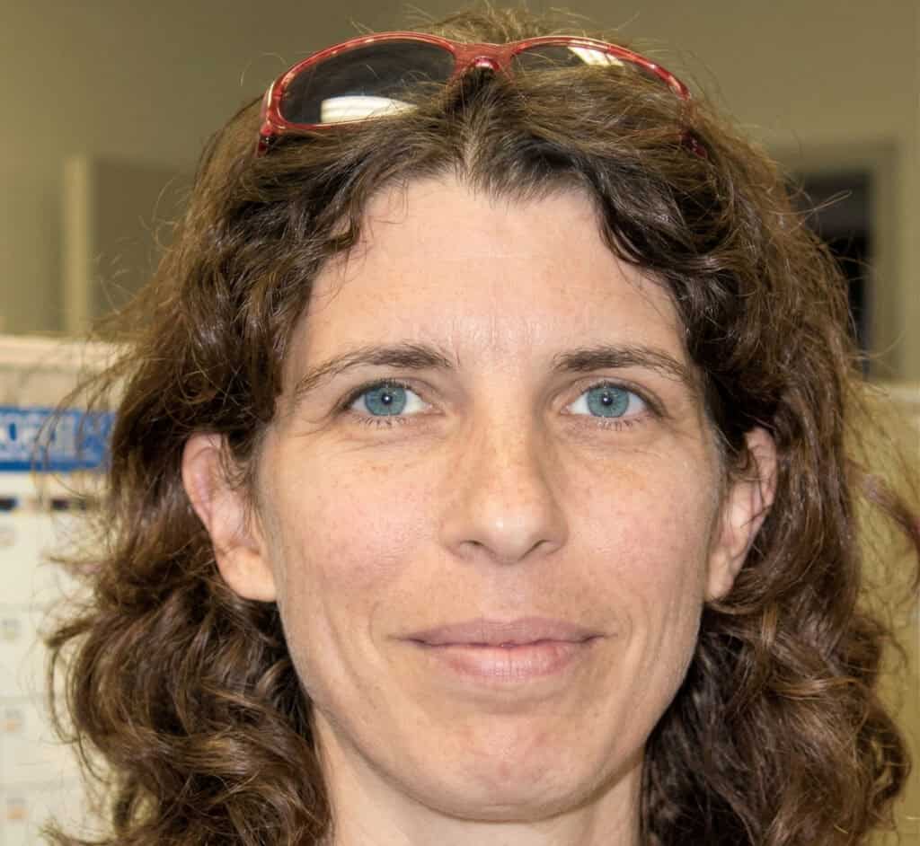 Naama Menda