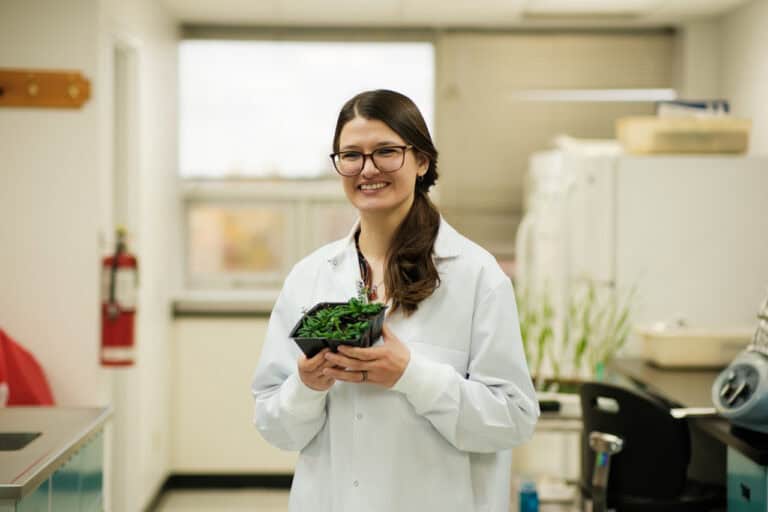 BTI names Dr. Natalie Hoffmann inaugural Jane Silverthorne Postdoctoral Fellow