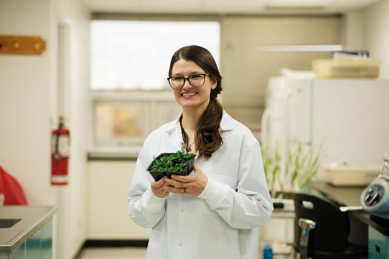 BTI names Dr. Natalie Hoffmann inaugural Jane Silverthorne Postdoctoral Fellow