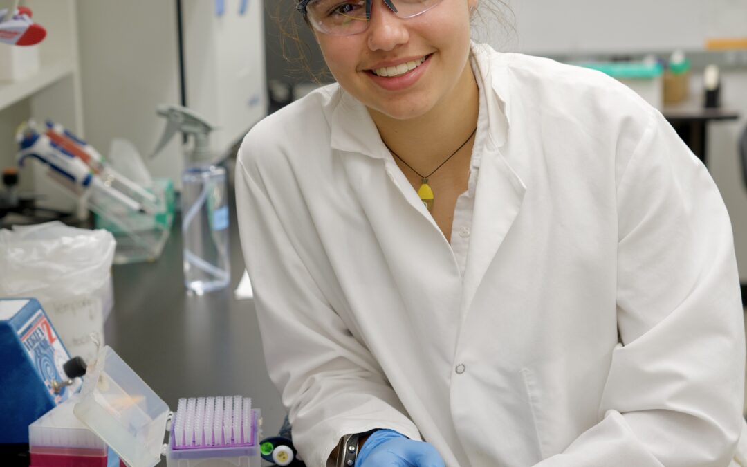 Meet Abby Stathis: Exploring the Microbial World of Plants